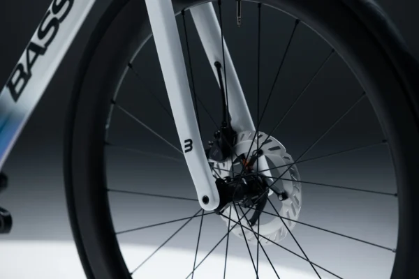 Basso-Astra-White-Polar-1