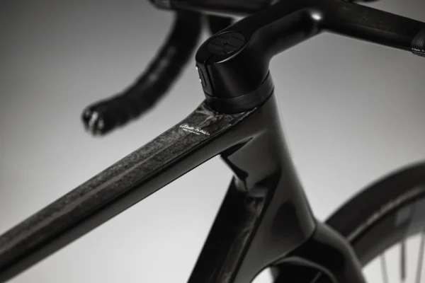 Basso-SV-Pure-Black-8