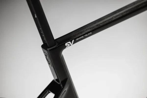 Basso-SV-Pure-Black-9