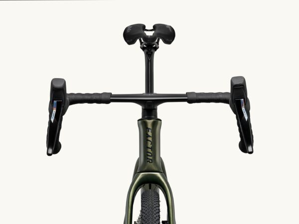 Factor Ostro Gravel-fiets in Olive Green, close-up van de balhoofdbuis.