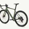 Factor Ostro Gravel-fiets in Olive Green, 45 graden zicht vanaf de niet-aandrijfzijde