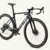 Factor Ostro Gravel-fiets in UD Gloss Red, 45 graden zicht vanaf de aandrijfzijde