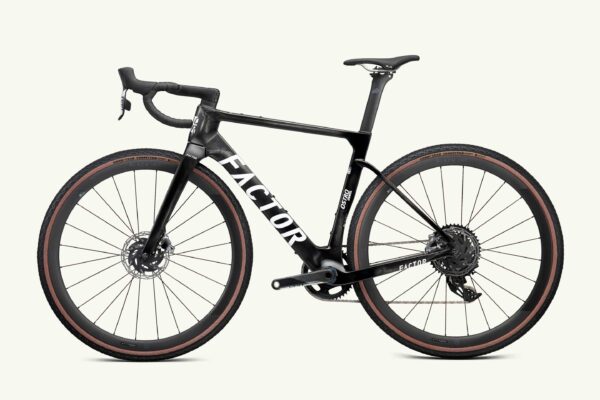 Factor Ostro Gravel-fiets in UD Gloss Red, zijaanzicht niet-aandrijfzijde